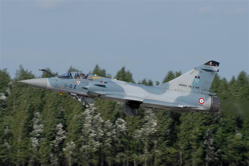 French Mirage-2000 take-off.jpg